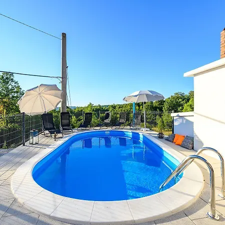 Apartment Charmantes Im Gruenen Mit Pool Labin (Istria)