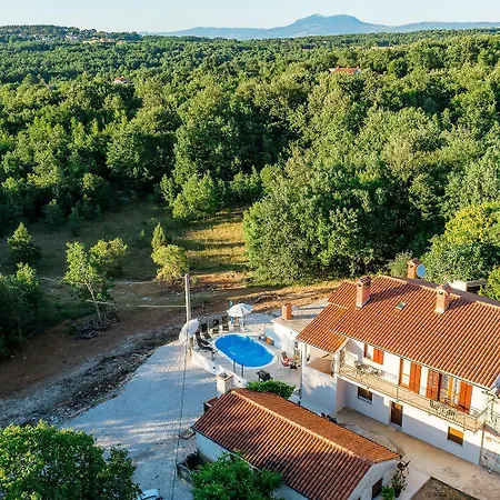 Charmantes Im Gruenen Mit Pool Apartment Labin (Istria)